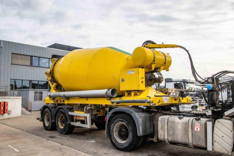DE BUF BETON MIXER/MALAXEUR/MISCHER 10 M3 /GESTUURD/GELENKT/STEERING/DIR. - Concrete mixer semi-trailer: picture 4 DE BUF BETON MIXER/MALAXEUR/MISCHER 10 M3 /GESTUURD/GELENKT/STEERING/DIR. - Concrete mixer semi-trailer: picture 4