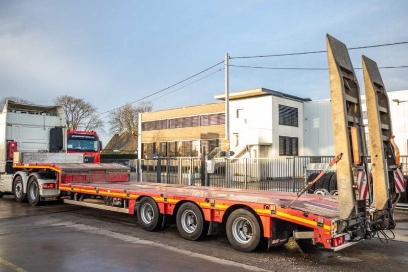 Faymonville MAXTRAILER- F-S43-1AAF- 49500 KG - Low loader semi-trailer: picture 4 Faymonville MAXTRAILER- F-S43-1AAF- 49500 KG - Low loader semi-trailer: picture 4