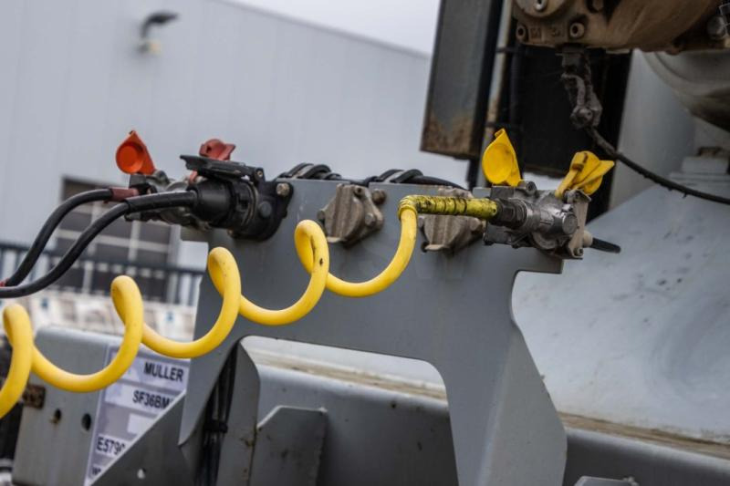 Liebherr BETON MIXER/MALAXEUR/MISCHER HTM 1204 - 12M³ - Concrete mixer semi-trailer: picture 5 Liebherr BETON MIXER/MALAXEUR/MISCHER HTM 1204 - 12M³ - Concrete mixer semi-trailer: picture 5