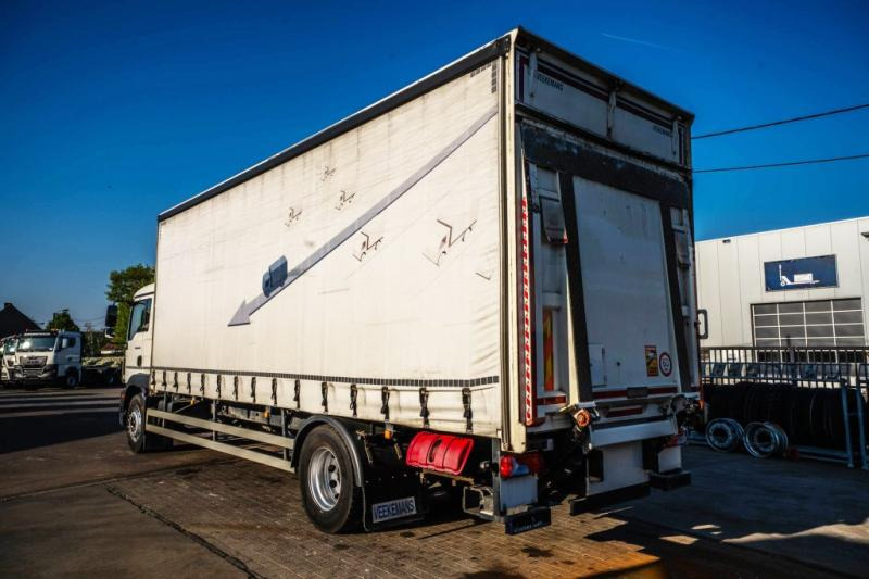 MAN TGM 18.340 BL+DHOLLANDIA - Curtainsider truck: picture 5 MAN TGM 18.340 BL+DHOLLANDIA - Curtainsider truck: picture 5