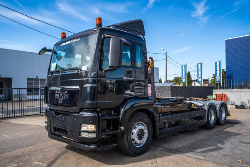 MAN TGS 26.440 BL - 6X4 - Hook lift truck: picture 2 MAN TGS 26.440 BL - 6X4 - Hook lift truck: picture 2