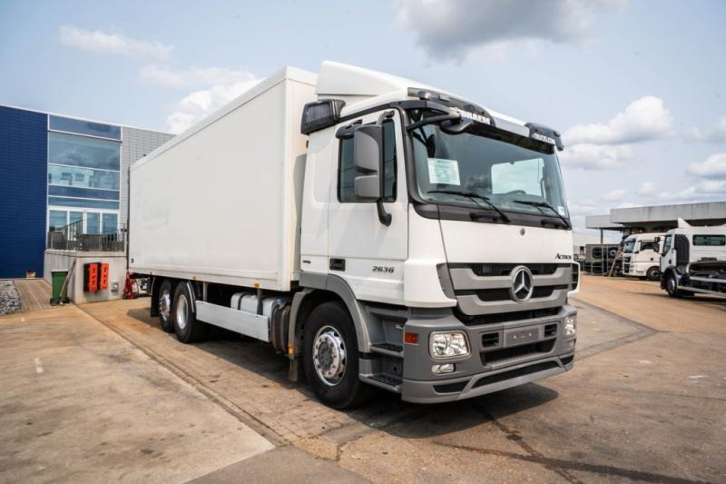 Mercedes ACTROS 2636 LL-MP3 - Box truck: picture 2 Mercedes ACTROS 2636 LL-MP3 - Box truck: picture 2