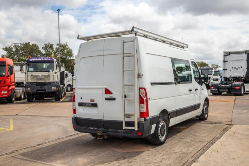 Renault MASTER 125 DCI + 6+1 personen - Panel van: picture 3 Renault MASTER 125 DCI + 6+1 personen - Panel van: picture 3