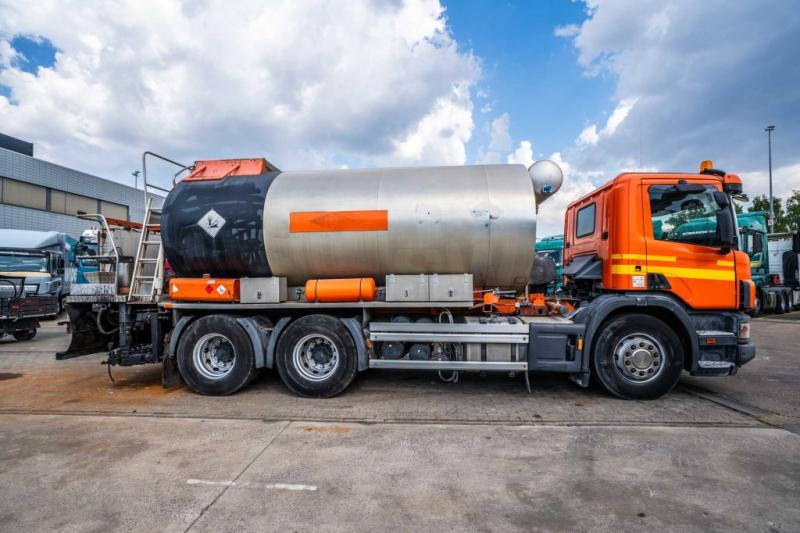 Scania SCANIA 124G420-6x4/BITUMEN/ASFALT - Tank truck: picture 3 Scania SCANIA 124G420-6x4/BITUMEN/ASFALT - Tank truck: picture 3