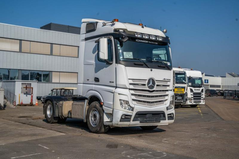 Mercedes ACTROS 1846 LS + kiphydr. - Tractor unit: picture 2 Mercedes ACTROS 1846 LS + kiphydr. - Tractor unit: picture 2