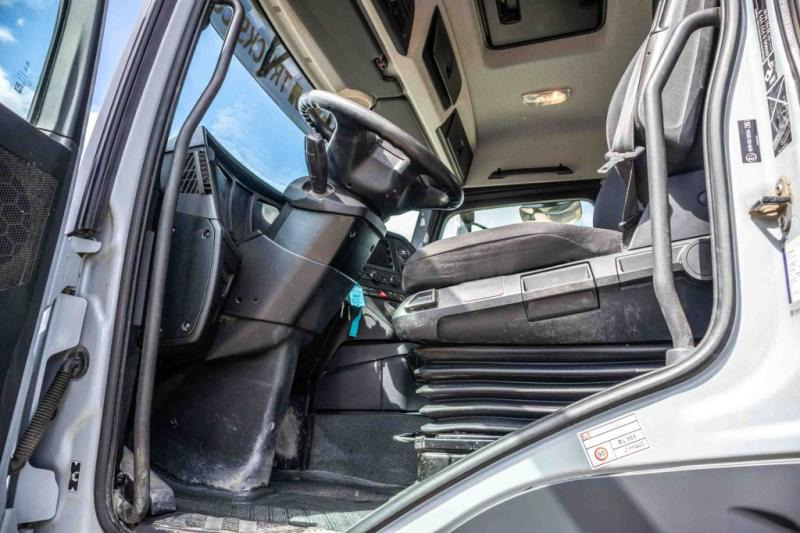 Interior photo 1: Mercedes AROCS 2648 LS - 6x4 on lease Mercedes AROCS 2648 LS - 6x4