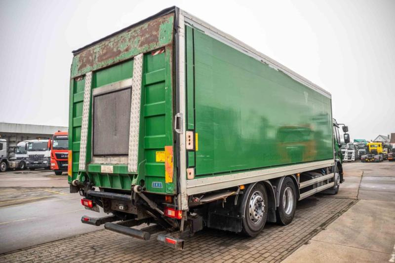 Volvo FE 300-6x2 - Box truck: picture 3 Volvo FE 300-6x2 - Box truck: picture 3