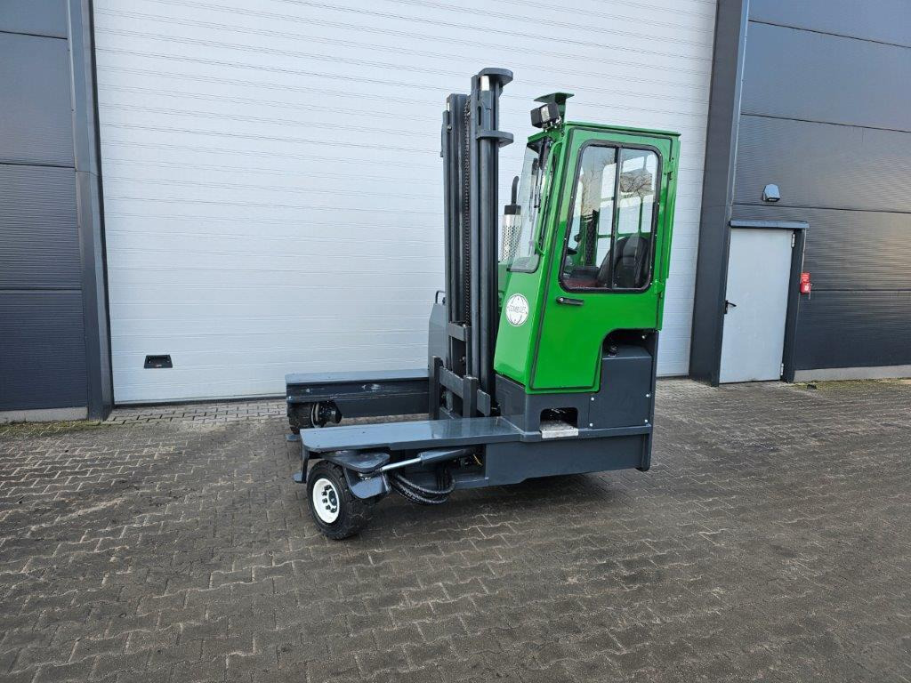 Combilift Amlift C4000 - 4-way reach truck: picture 3 Combilift Amlift C4000 - 4-way reach truck: picture 3