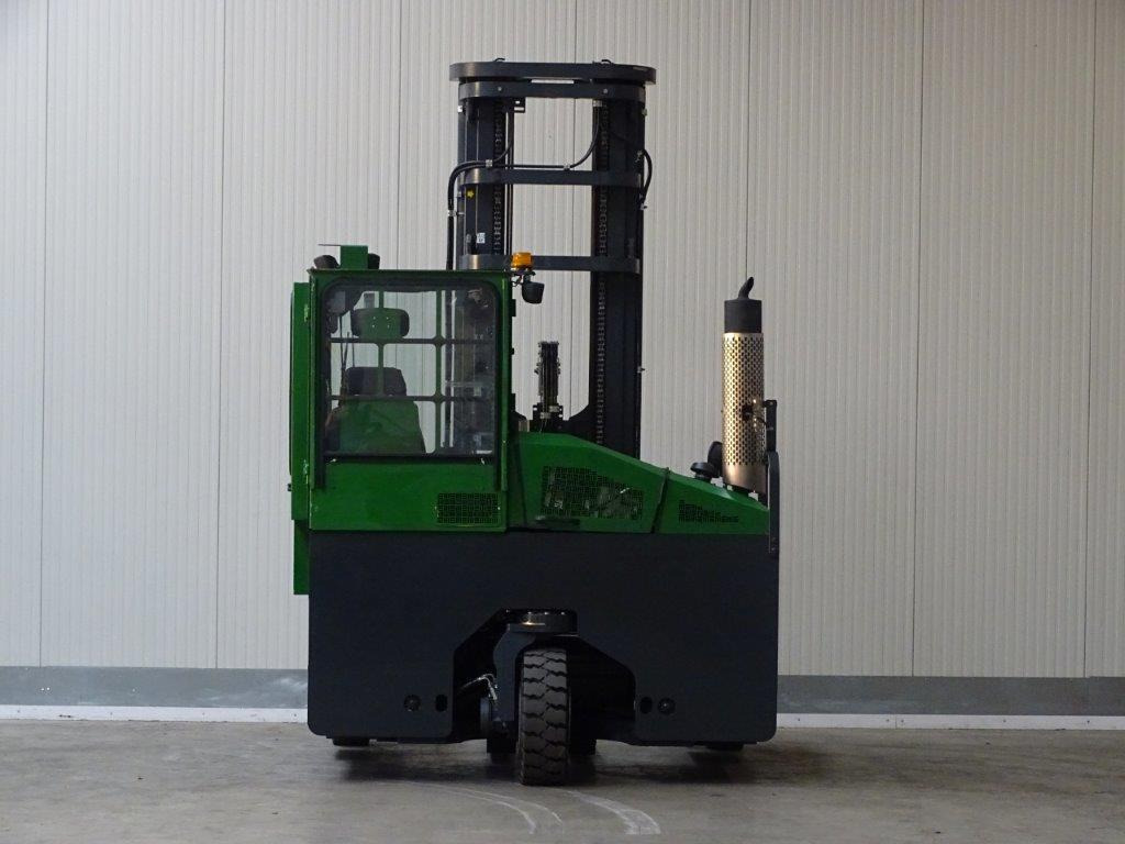 Combilift C4000 - TRIPLEX - 4-way reach truck: picture 5 Combilift C4000 - TRIPLEX - 4-way reach truck: picture 5