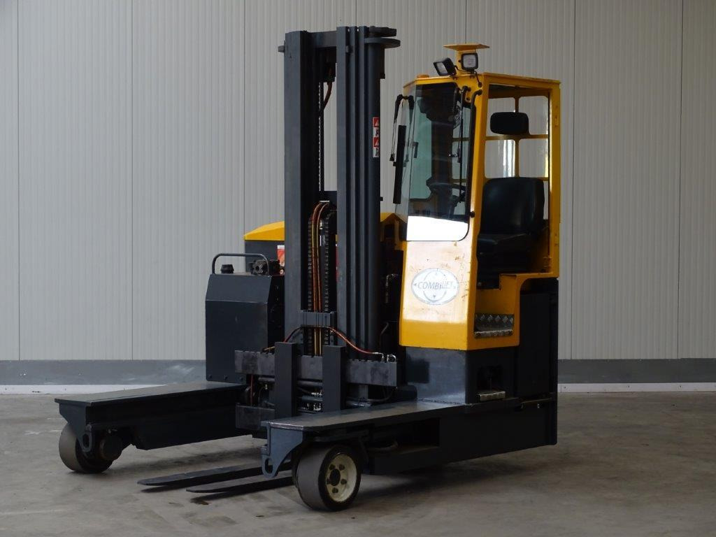 Combilift C4000E - TRIPLEX - 4-way reach truck: picture 3 Combilift C4000E - TRIPLEX - 4-way reach truck: picture 3