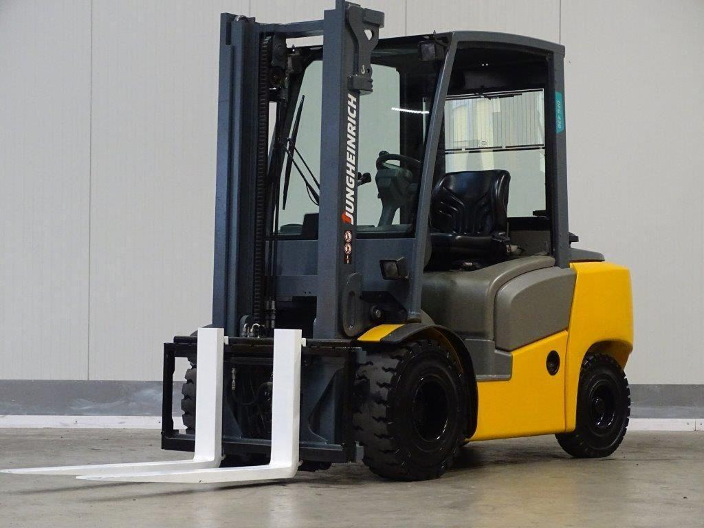 Jungheinrich DFG430 - Diesel forklift: picture 1 Jungheinrich DFG430 - Diesel forklift: picture 1