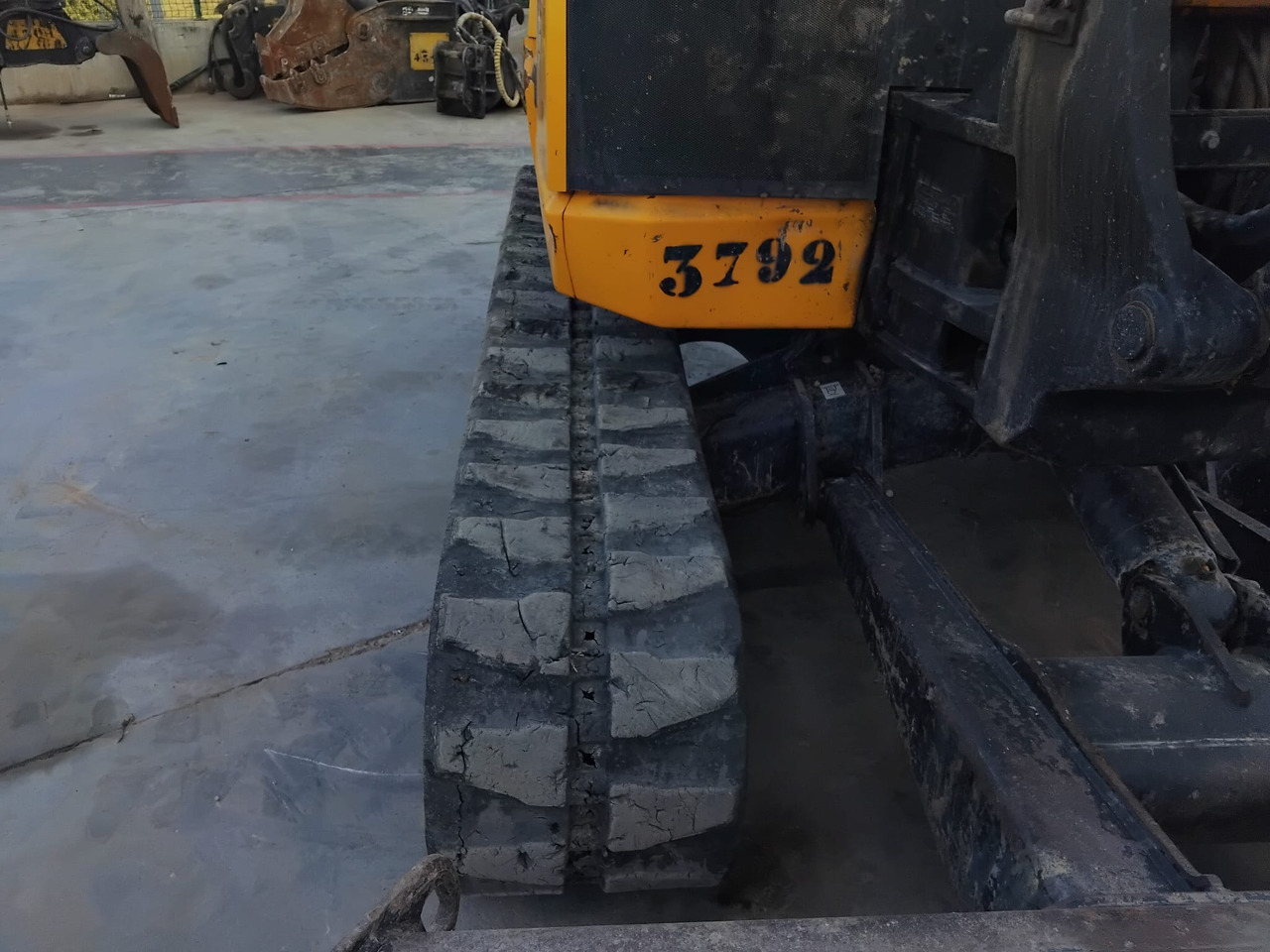 Mini excavator JCB 85Z: picture 13
