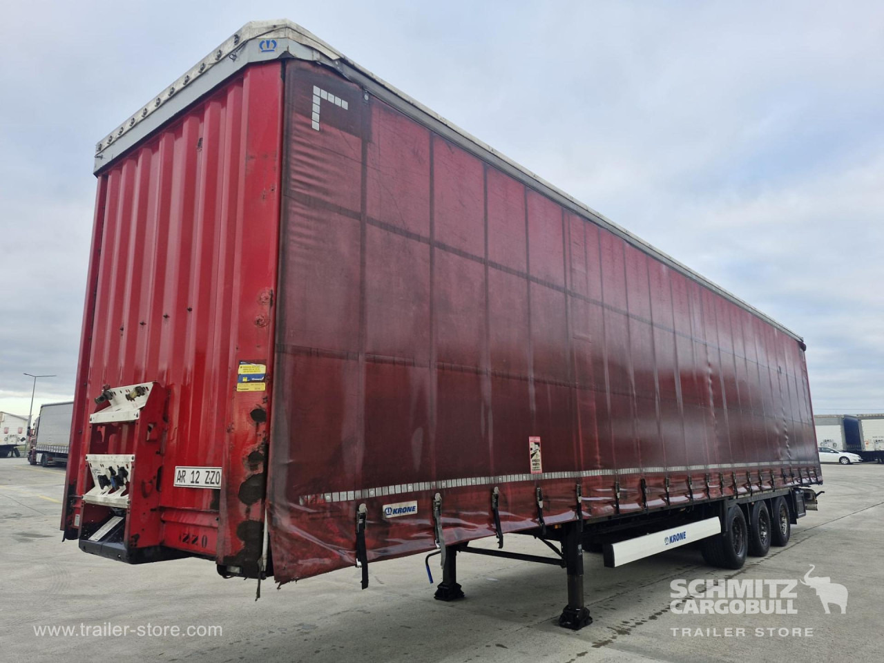 KRONE Curtainsider Mega - Curtainsider semi-trailer: picture 1 KRONE Curtainsider Mega - Curtainsider semi-trailer: picture 1