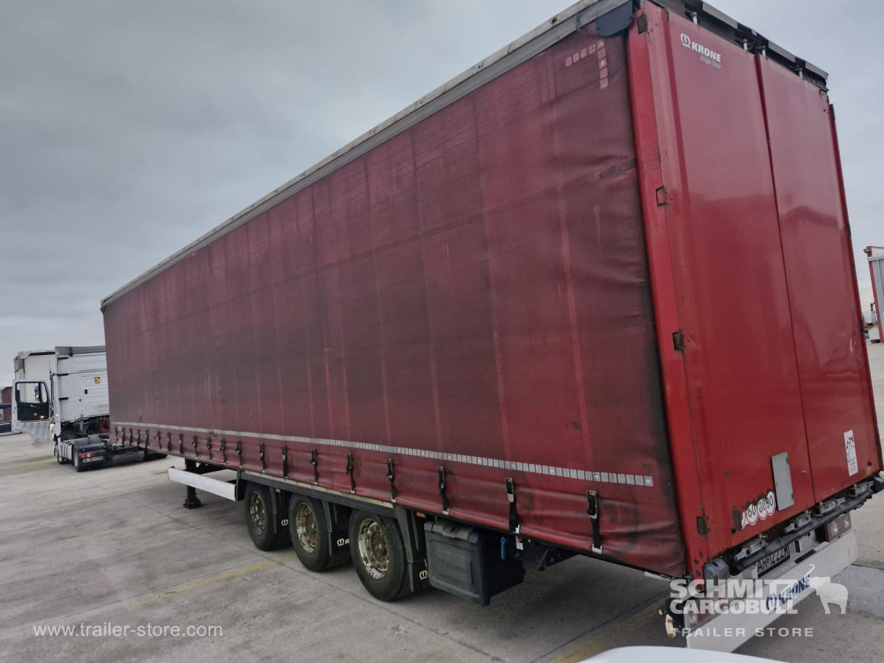 KRONE Curtainsider Mega - Curtainsider semi-trailer: picture 5 KRONE Curtainsider Mega - Curtainsider semi-trailer: picture 5