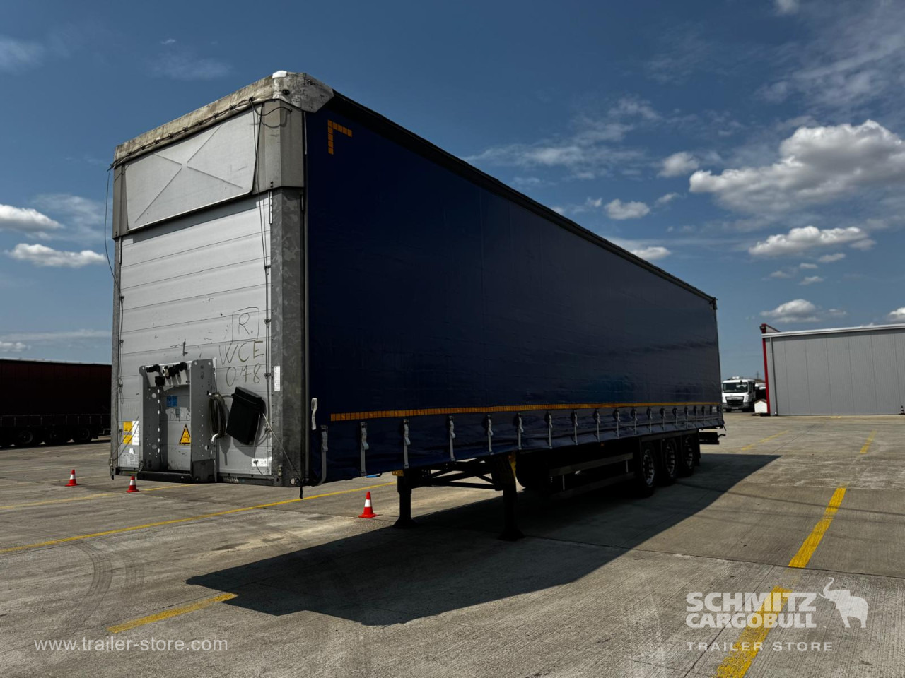 SCHMITZ Curtainsider Varios - Curtainsider semi-trailer: picture 2 SCHMITZ Curtainsider Varios - Curtainsider semi-trailer: picture 2
