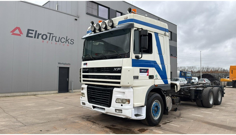 DAF XF 95.430 (EURO 3 / 10 TYRES / 6X2 / MANUAL GEARBOX / BOITE MANUELLE) - Cab chassis truck: picture 1 DAF XF 95.430 (EURO 3 / 10 TYRES / 6X2 / MANUAL GEARBOX / BOITE MANUELLE) - Cab chassis truck: picture 1