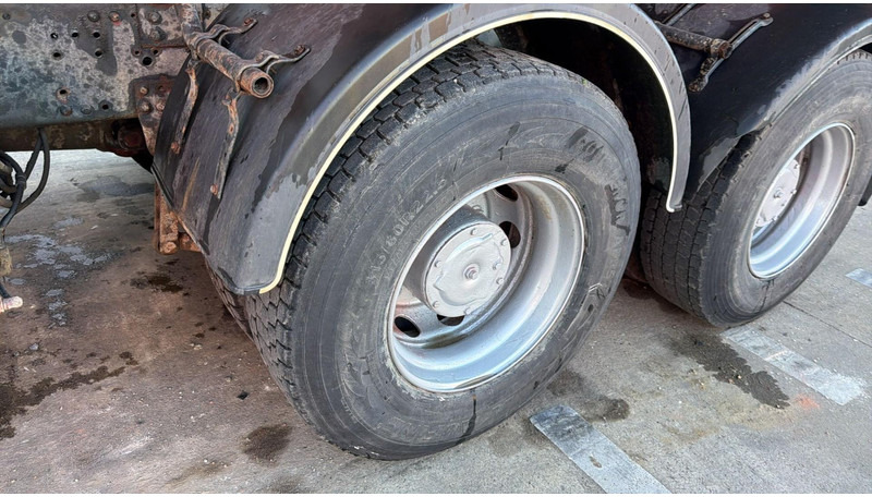 Iveco Eurotrakker 260 E 34 (POMPE MANUELLE / MANUAL PUMP / LAMES / GRAND PONT / BOITE MANUELLE) on lease Iveco Eurotrakker 260 E 34 (POMPE MANUELLE / MANUAL PUMP / LAMES / GRAND PONT / BOITE MANUELLE): picture 13