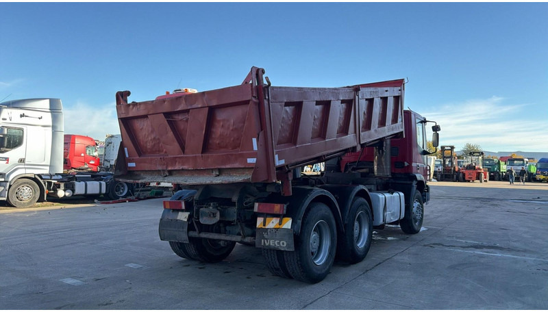 Iveco Eurotrakker 260 E 34 (POMPE MANUELLE / MANUAL PUMP / LAMES / GRAND PONT / BOITE MANUELLE) - Tipper: picture 4 Iveco Eurotrakker 260 E 34 (POMPE MANUELLE / MANUAL PUMP / LAMES / GRAND PONT / BOITE MANUELLE) - Tipper: picture 4