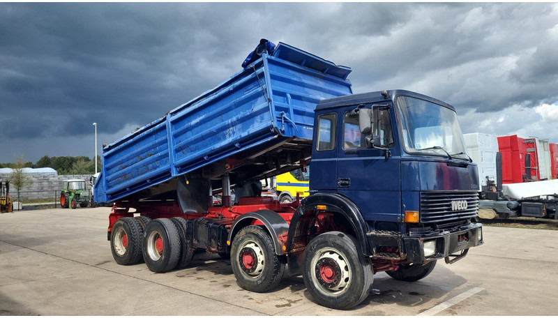 Iveco Magirus 340-34 (GRAND PONT / LAMES / POMPE MANUELLE / PARFAIT) - Tipper: picture 4 Iveco Magirus 340-34 (GRAND PONT / LAMES / POMPE MANUELLE / PARFAIT) - Tipper: picture 4
