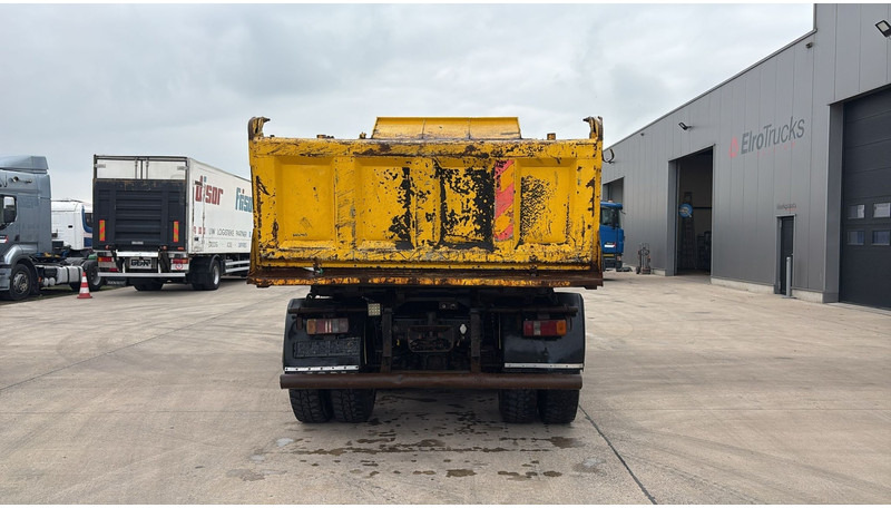 MAN 26.322 (MANUAL PUMP / POMPE MANUELLE / LAMES / STEEL SUSP. / GRAND PONT / BIG AXLE) - Tipper: picture 5 MAN 26.322 (MANUAL PUMP / POMPE MANUELLE / LAMES / STEEL SUSP. / GRAND PONT / BIG AXLE) - Tipper: picture 5
