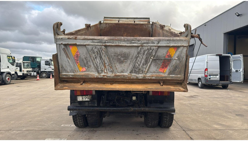 MAN 26.372 (MANUAL PUMP / POMPE MANUELLE / LAMES / GRAND PONT / STEEL SUSP. / 6 CYLINDER) - Tipper: picture 5 MAN 26.372 (MANUAL PUMP / POMPE MANUELLE / LAMES / GRAND PONT / STEEL SUSP. / 6 CYLINDER) - Tipper: picture 5