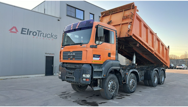 MAN TGA 41.480 (8X8 / MANUAL GEARBOX / BOITE MANUELLE / LAMES / BIG AXLE / STEEL SUSP.) - Tipper: picture 1 MAN TGA 41.480 (8X8 / MANUAL GEARBOX / BOITE MANUELLE / LAMES / BIG AXLE / STEEL SUSP.) - Tipper: picture 1