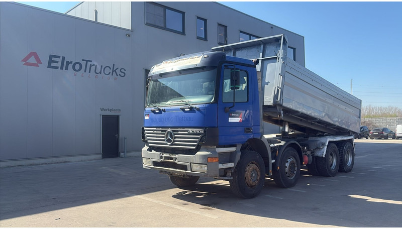 Mercedes-Benz ACTROS 3243 (FREINS TAMBOUR / EPS / 3 PEDALES / LAMES / GRAND PONT / STEEL SUSP. / V6) - Tipper: picture 1 Mercedes-Benz ACTROS 3243 (FREINS TAMBOUR / EPS / 3 PEDALES / LAMES / GRAND PONT / STEEL SUSP. / V6) - Tipper: picture 1