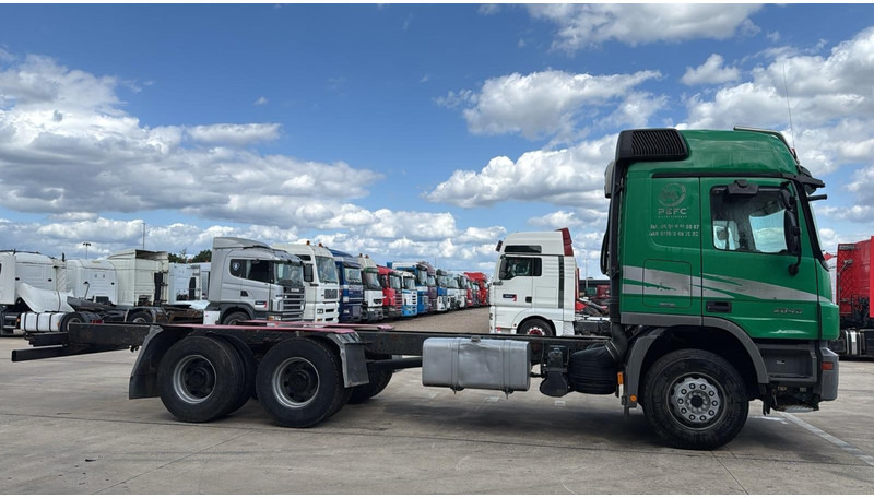 Mercedes-Benz Actros 2646 (LAMES / V6 / GRAND PONT / STEEL SUSP / MP3 / BOITE MANUELLE) - Cab chassis truck: picture 3 Mercedes-Benz Actros 2646 (LAMES / V6 / GRAND PONT / STEEL SUSP / MP3 / BOITE MANUELLE) - Cab chassis truck: picture 3
