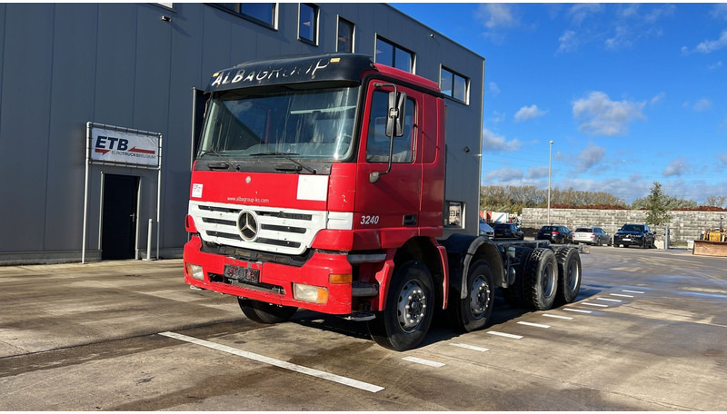 Mercedes-Benz Actros 3240 (GRAND PONT / LAMES / EPS / MP1 / 12 ROUES) - Cab chassis truck: picture 1 Mercedes-Benz Actros 3240 (GRAND PONT / LAMES / EPS / MP1 / 12 ROUES) - Cab chassis truck: picture 1