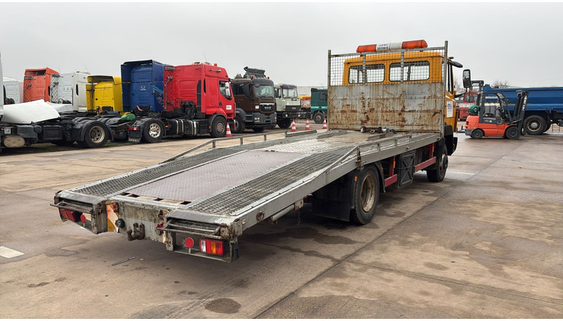 Mercedes-Benz SK 814 (6 CYLINDRES / POMPE MANUELLE / LAMES / DEPANNAGE) - Autotransporter truck: picture 5 Mercedes-Benz SK 814 (6 CYLINDRES / POMPE MANUELLE / LAMES / DEPANNAGE) - Autotransporter truck: picture 5