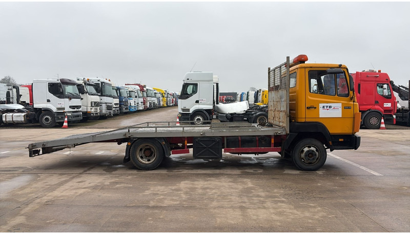 Mercedes-Benz SK 814 (6 CYLINDRES / POMPE MANUELLE / LAMES / DEPANNAGE) - Autotransporter truck: picture 4 Mercedes-Benz SK 814 (6 CYLINDRES / POMPE MANUELLE / LAMES / DEPANNAGE) - Autotransporter truck: picture 4