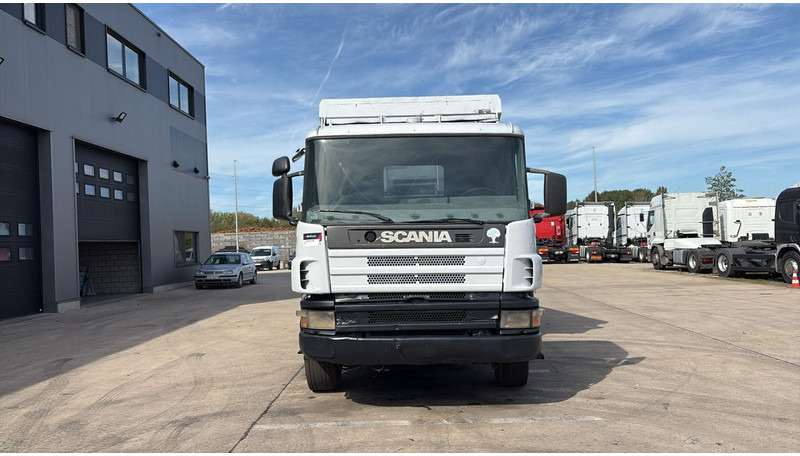 Scania 94 - 260 (BOITE MANUELLE / LAMES / STEEL SUSP. / 6X4 / MANUAL GEARBOX) - Tipper: picture 2 Scania 94 - 260 (BOITE MANUELLE / LAMES / STEEL SUSP. / 6X4 / MANUAL GEARBOX) - Tipper: picture 2