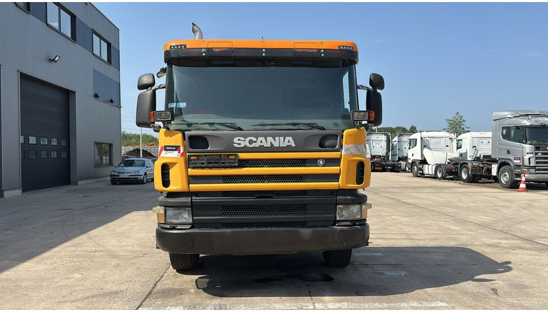 Scania 94 G (MANUAL PUMP / POMPE MANUELLE / BOITE MANUELLE / MANUAL GEARBOX) - Cab chassis truck: picture 3 Scania 94 G (MANUAL PUMP / POMPE MANUELLE / BOITE MANUELLE / MANUAL GEARBOX) - Cab chassis truck: picture 3