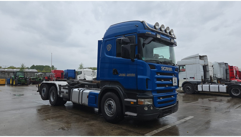 Scania R 470 (329.000 KM !! / GERMAN REGISTRATION / 6X2 / LENKACHSE / RETARDER / 21 TONS HOOK) - Hook lift truck: picture 3 Scania R 470 (329.000 KM !! / GERMAN REGISTRATION / 6X2 / LENKACHSE / RETARDER / 21 TONS HOOK) - Hook lift truck: picture 3