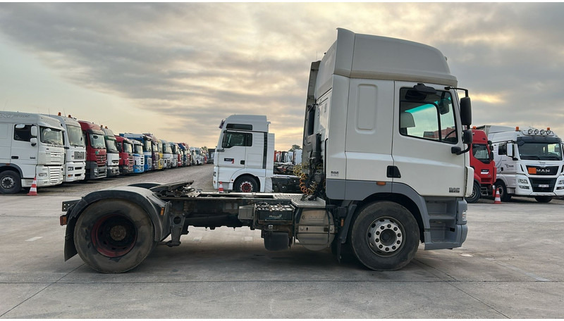 DAF 85 CF 410 (BOITE MANUELLE / MANUAL GEARBOX / GOOD CONDITION / BONNE ETAT) - Tractor unit: picture 4 DAF 85 CF 410 (BOITE MANUELLE / MANUAL GEARBOX / GOOD CONDITION / BONNE ETAT) - Tractor unit: picture 4