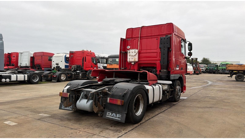 DAF XF 105.460 (BOITE MANUELLE / MANUAL GEARBOX) - Tractor unit: picture 4 DAF XF 105.460 (BOITE MANUELLE / MANUAL GEARBOX) - Tractor unit: picture 4