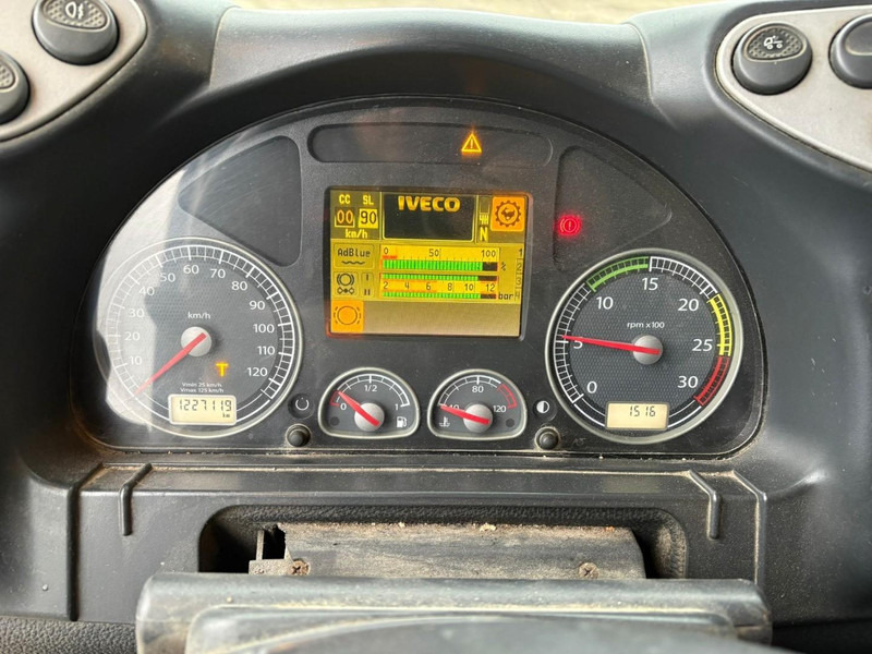 Tractor unit Iveco STRALIS 450 (MANUAL GEARBOX / BOITE MANUELLE): picture 16 Tractor unit Iveco STRALIS 450 (MANUAL GEARBOX / BOITE MANUELLE): picture 16