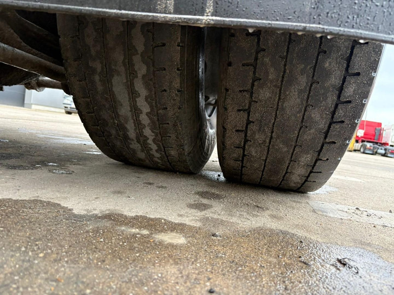 Tractor unit Iveco STRALIS 450 (MANUAL GEARBOX / BOITE MANUELLE): picture 13 Tractor unit Iveco STRALIS 450 (MANUAL GEARBOX / BOITE MANUELLE): picture 13