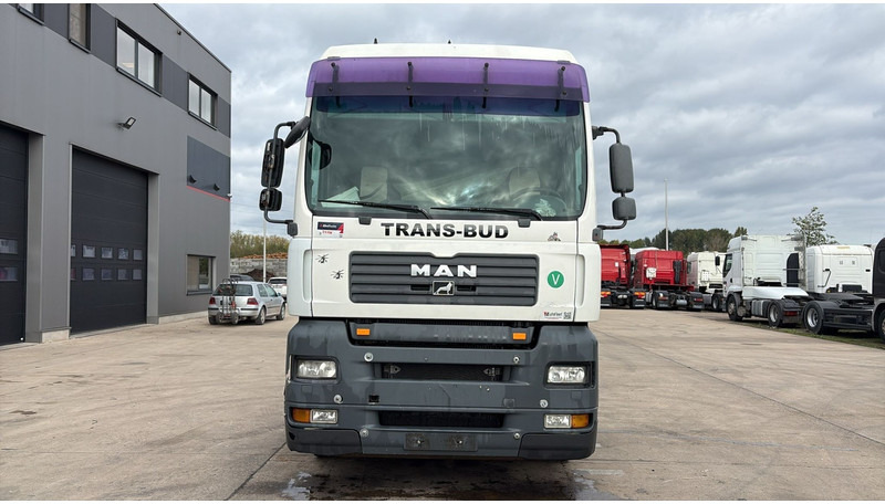 MAN TGA 18.440 (BOITE MANUELLE / PTO / POMPE HYDRAULIQUE / MANUAL GEARBOX / HYDRAULIC PUMP) - Tractor unit: picture 2 MAN TGA 18.440 (BOITE MANUELLE / PTO / POMPE HYDRAULIQUE / MANUAL GEARBOX / HYDRAULIC PUMP) - Tractor unit: picture 2