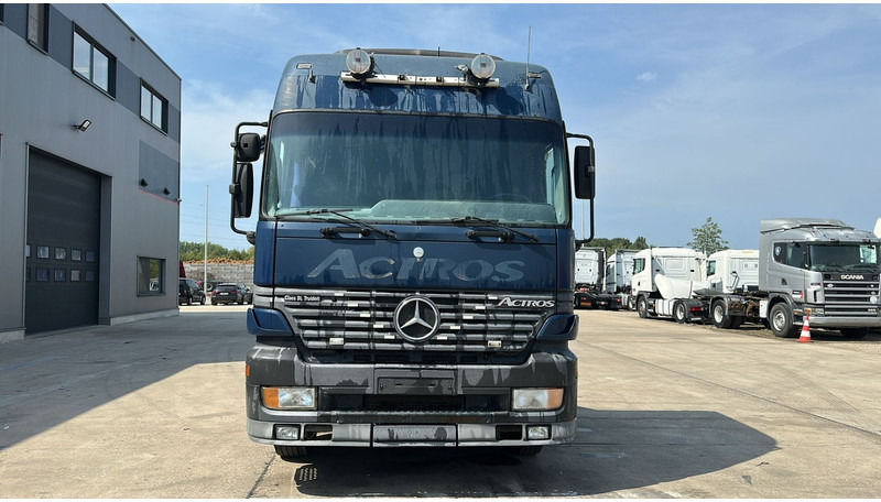 Mercedes-Benz Actros 1835 (EPS / V6 / 3 PEDALES / MP1 / PTO) - Tractor unit: picture 2 Mercedes-Benz Actros 1835 (EPS / V6 / 3 PEDALES / MP1 / PTO) - Tractor unit: picture 2