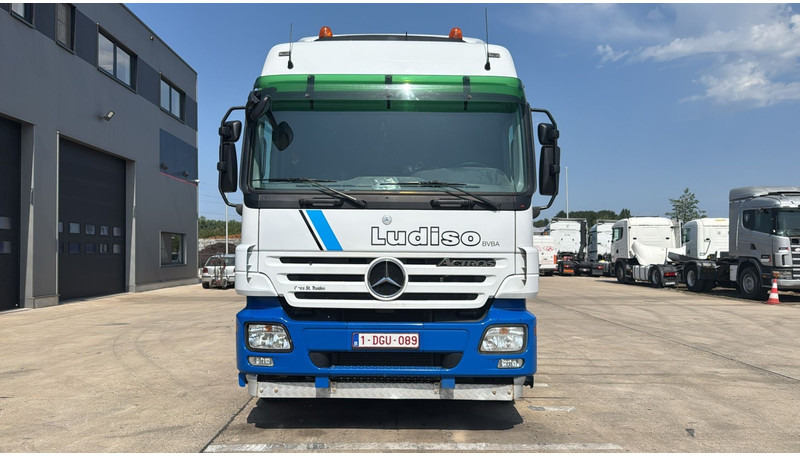 Mercedes-Benz Actros 1944 (BELGIAN TRUCK / 278.000 KM !!!!! / PERFECT CONDITION / MP2 / EURO 5) - Tractor unit: picture 4 Mercedes-Benz Actros 1944 (BELGIAN TRUCK / 278.000 KM !!!!! / PERFECT CONDITION / MP2 / EURO 5) - Tractor unit: picture 4