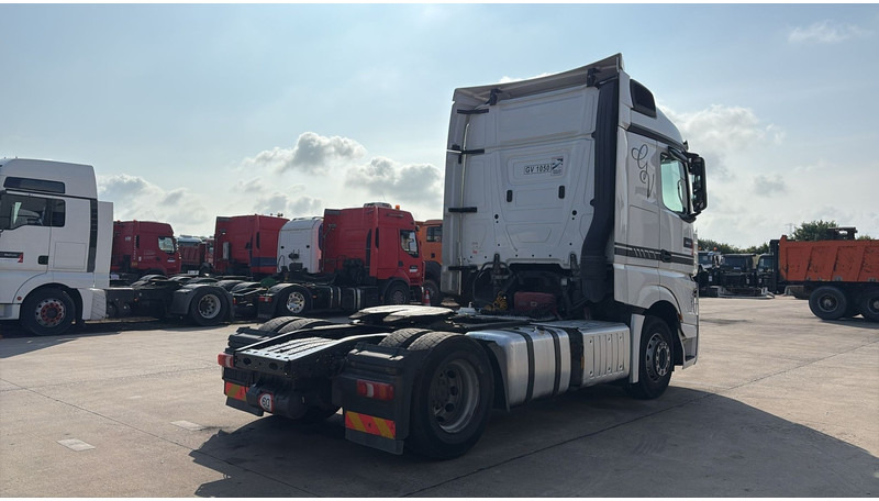 Mercedes-Benz Actros 1945 (2 TANK / STANDARD / FRONT STEEL / LUXEMBURG REGISTRATION / GOOD CONDITION) - Tractor unit: picture 4 Mercedes-Benz Actros 1945 (2 TANK / STANDARD / FRONT STEEL / LUXEMBURG REGISTRATION / GOOD CONDITION) - Tractor unit: picture 4