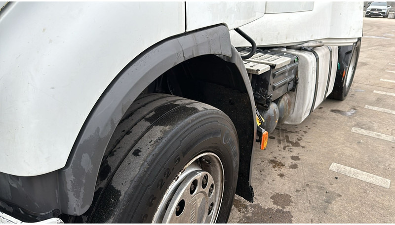 Tractor unit Renault Premium 460 DXI (PERFECT CONDITION): picture 8