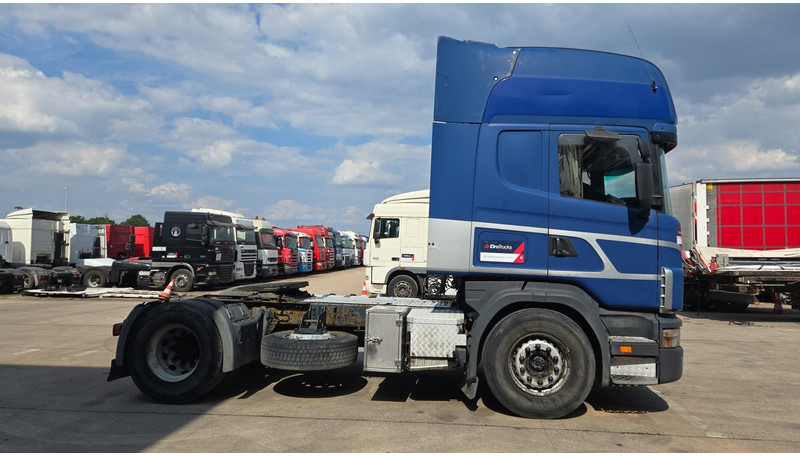 Scania 124-420 (MANUAL GEARBOX / BOITE MANUELLE / AIRCO / AC) - Tractor unit: picture 4 Scania 124-420 (MANUAL GEARBOX / BOITE MANUELLE / AIRCO / AC) - Tractor unit: picture 4