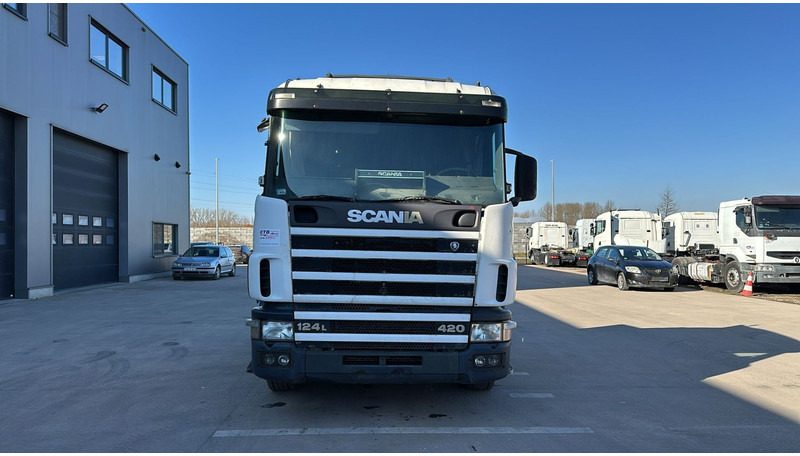 Scania 124-420 (MANUAL GEARBOX / BOITE MANUELLE) - Tractor unit: picture 2 Scania 124-420 (MANUAL GEARBOX / BOITE MANUELLE) - Tractor unit: picture 2