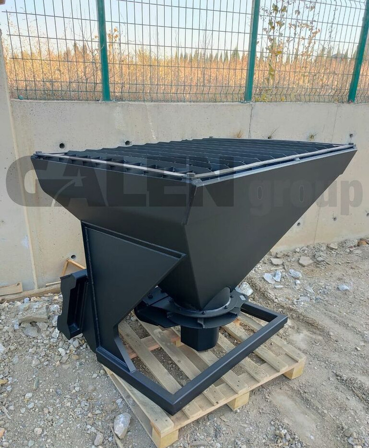 Bobcat Salt/Sand Spreader - Sand/ Salt spreader: picture 2 Bobcat Salt/Sand Spreader - Sand/ Salt spreader: picture 2