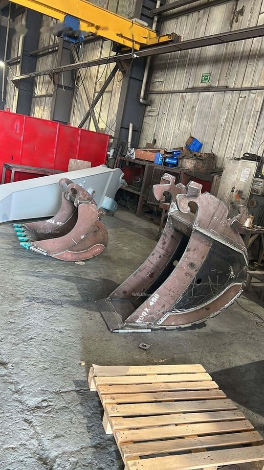 Case CS210 Channel Bucket - Excavator bucket: picture 2 Case CS210 Channel Bucket - Excavator bucket: picture 2