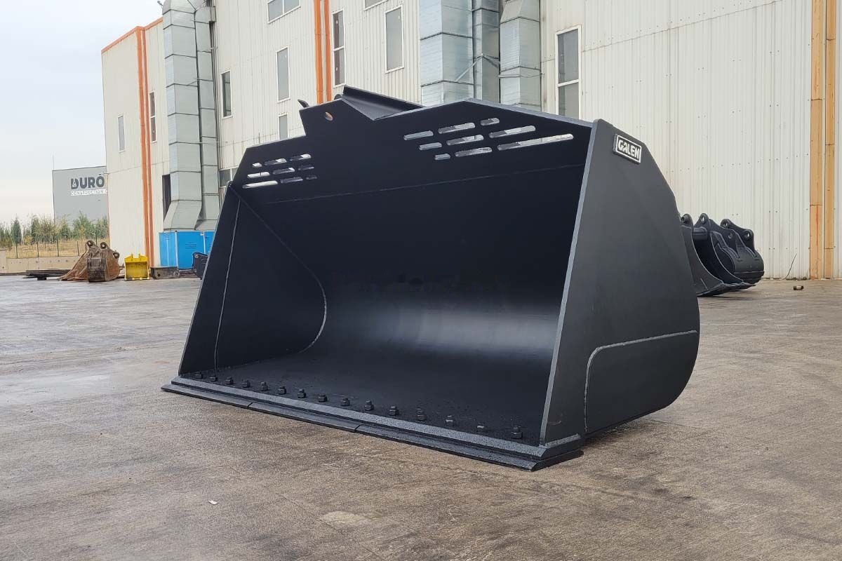 New Loader bucket Volvo L180 General Purpose Bucket: picture 6