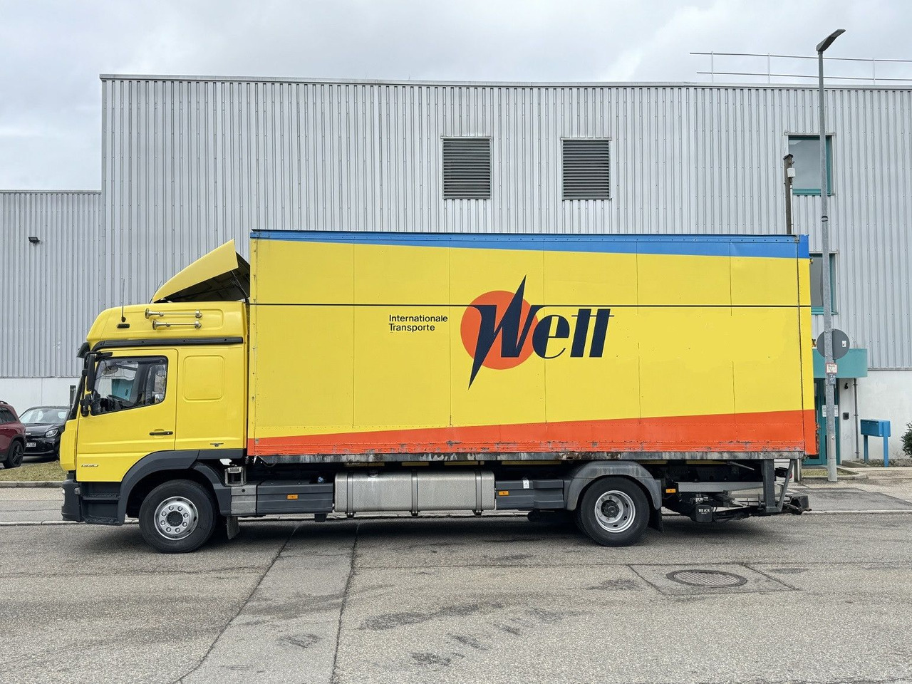 Mercedes-Benz Atego 1330L no 1230 Gr.Haus AWL-Möbelkoffer ULBW - Box truck: picture 5 Mercedes-Benz Atego 1330L no 1230 Gr.Haus AWL-Möbelkoffer ULBW - Box truck: picture 5