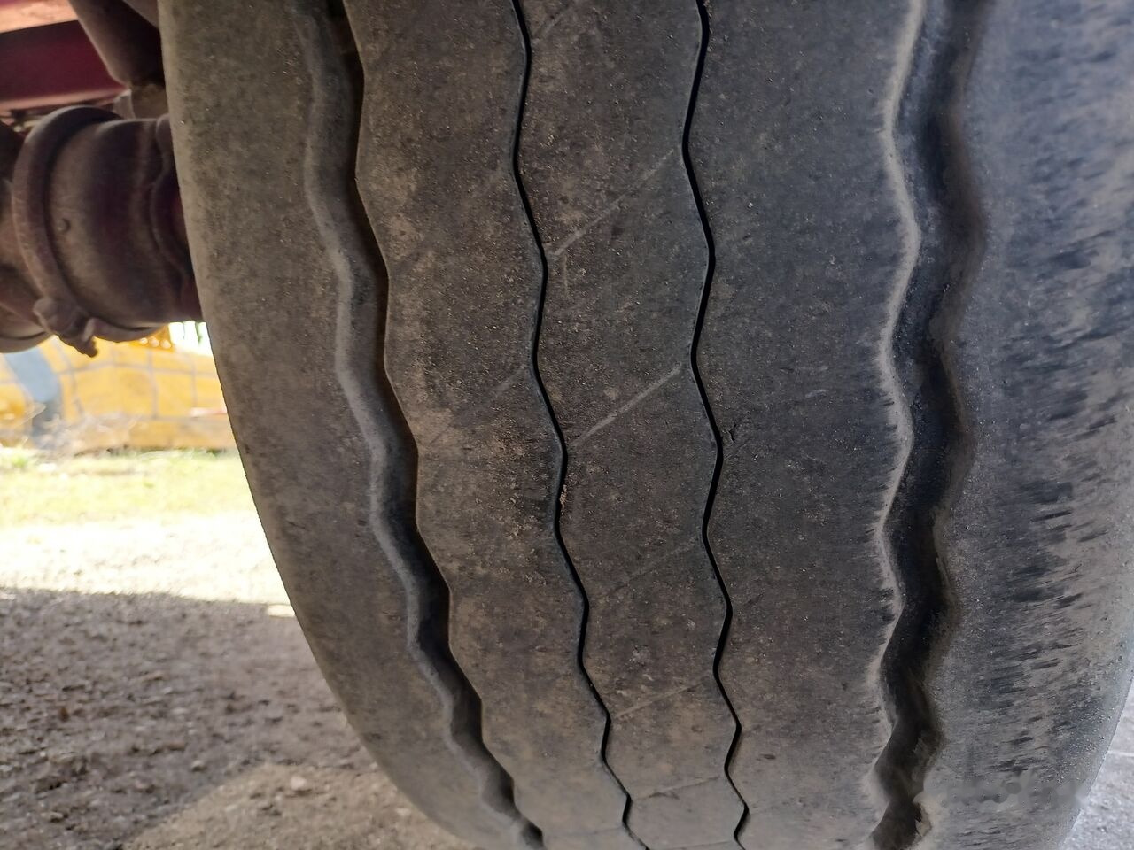 Spitzer SK2766CAL - Silo semi-trailer: picture 5 Spitzer SK2766CAL - Silo semi-trailer: picture 5